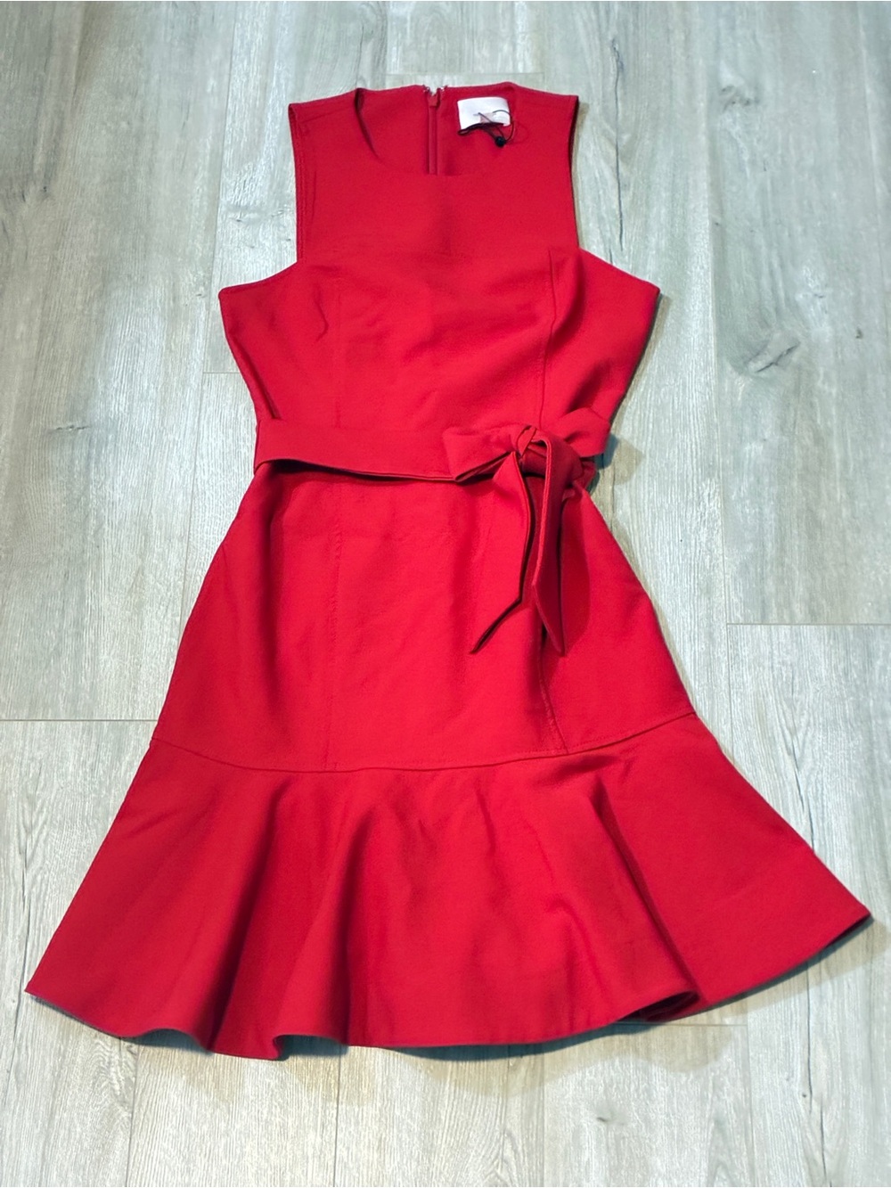 Cinq à Sept Red NWT Belted Flounce Hem Dress Size 8 Sleeveless Cocktail - Picture 4 of 9